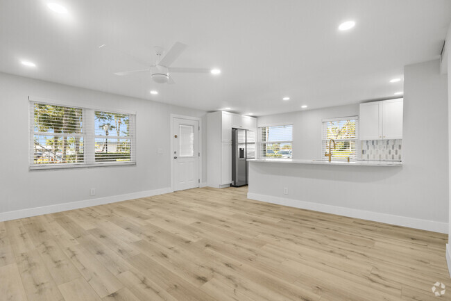 Building Photo - 769 Normandy Trail Unit Q Rental