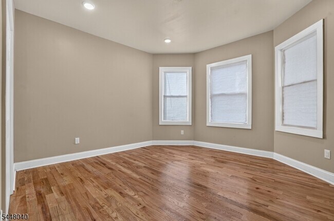 882 S 14th St Unit 1