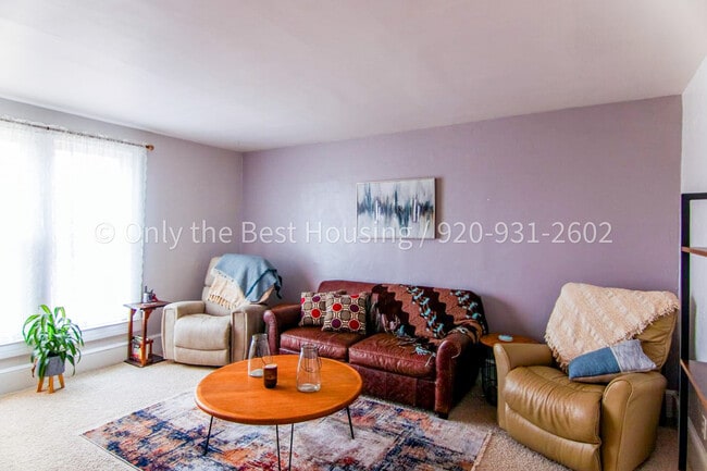 Building Photo - 1 E Main St Rental