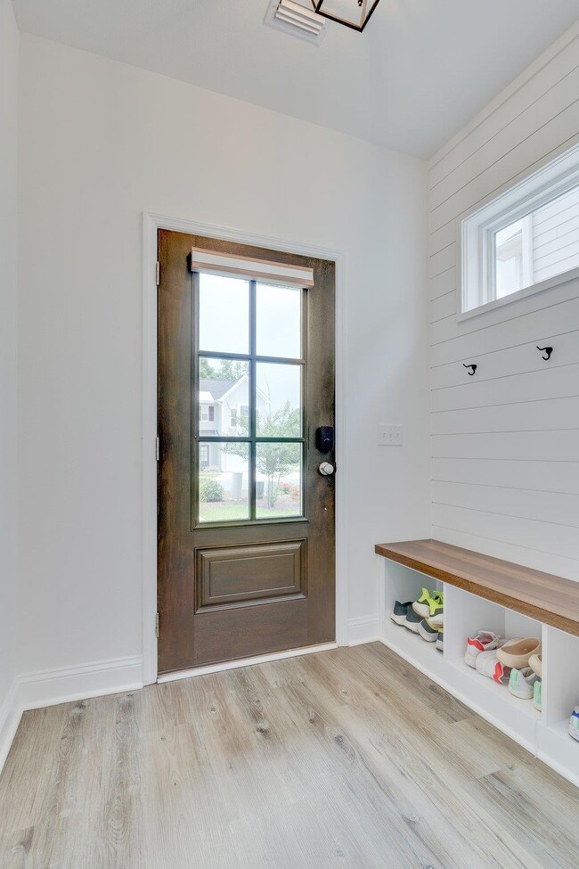 Photo - 5631 Fletcher Oaks Dr