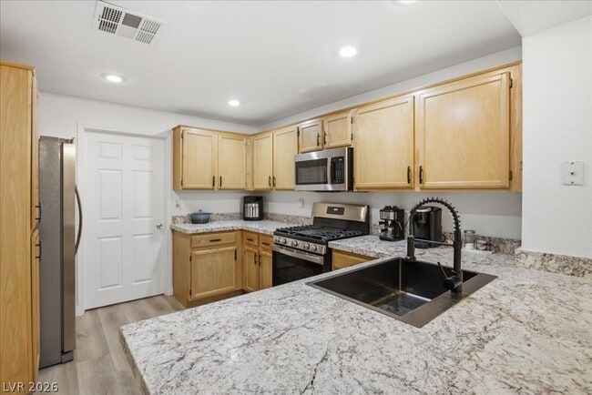 10231 Deerfield Beach Ave Unit 102