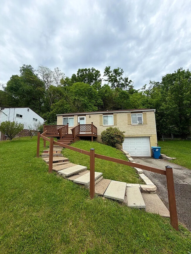 Photo - 6583 Sentry Ave