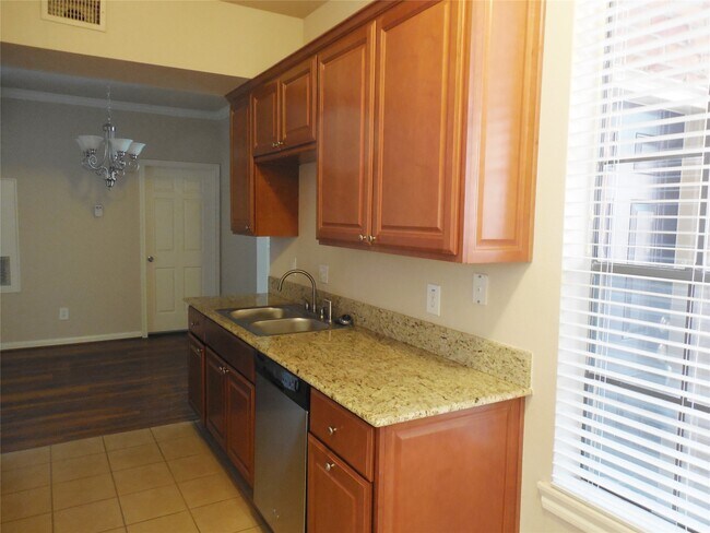 Photo - 2255 Braeswood Park Dr Unidad 218