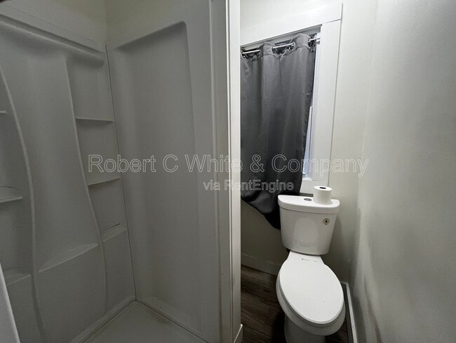 Photo - 219 Frederick St Unidad 219b