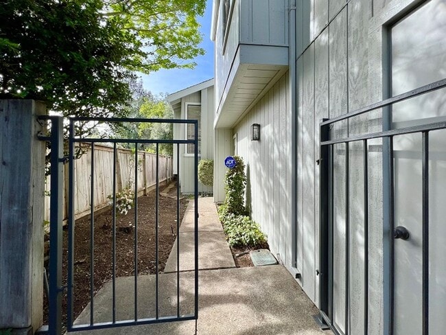 Photo - Three Bedroom Napa Condo on River Walk