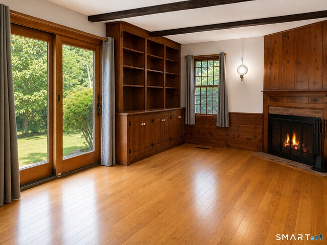 Photo - 9 Bobolink Ln