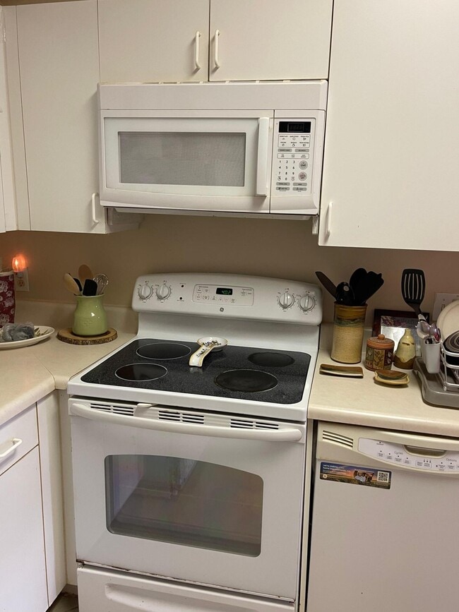 Photo - 6976 SW 39th St Unit G205