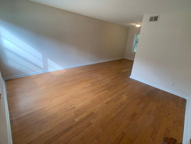 Photo - 1651 Valley Ave Unit D