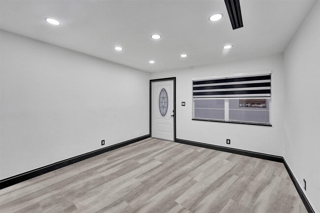 Photo - 5310 NW 16th St Unit C