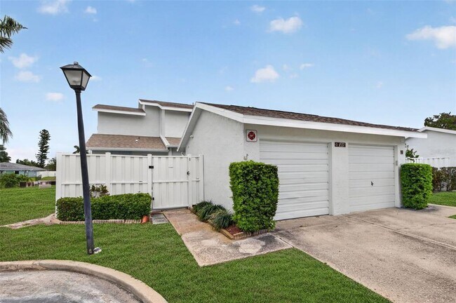 Photo - 6537 Cape Hatteras Way NE