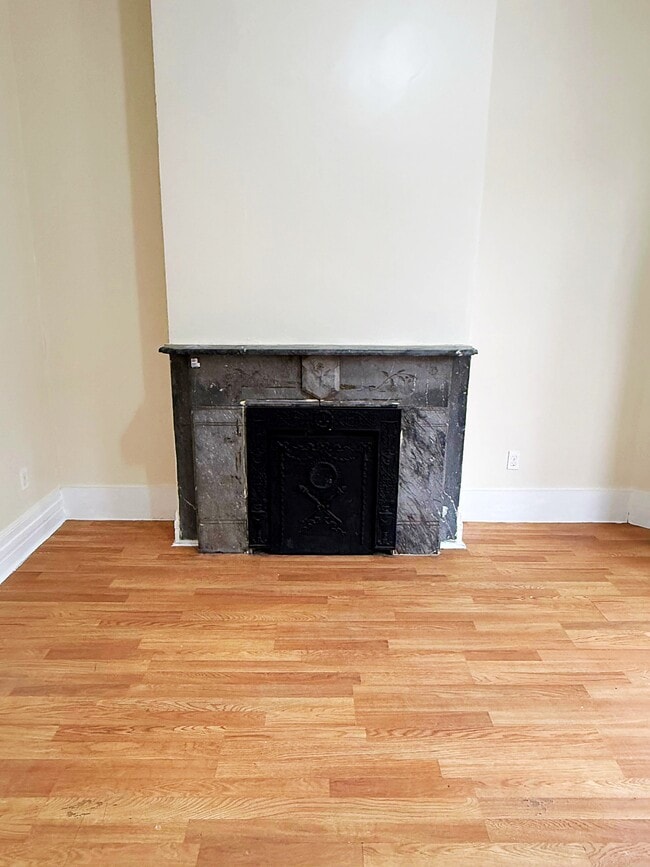 Building Photo - 123 Highland Ave Unit 123 Highland 1st Fl