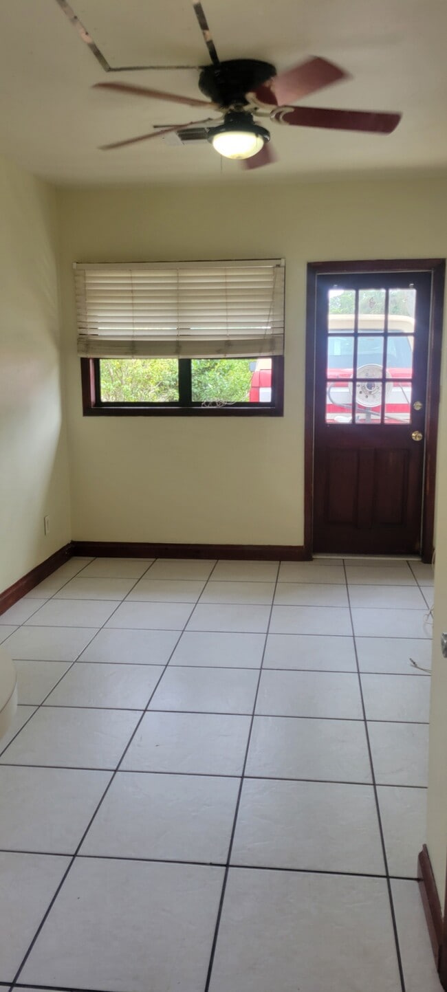 Photo - 1016 10th Ave NW Unidad B