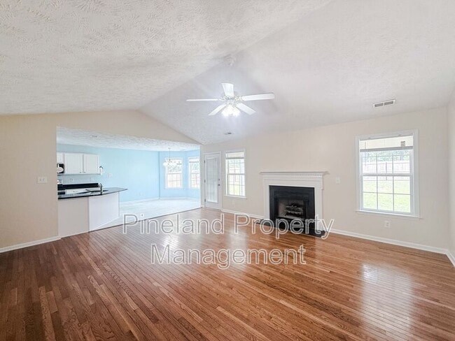 Photo - 219 Woodland Dr