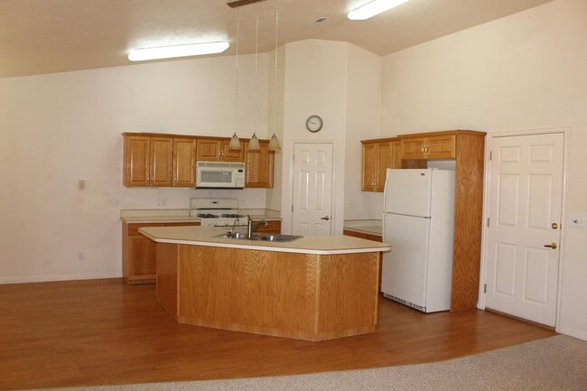 Photo - 210 N Mall Dr Unit 129