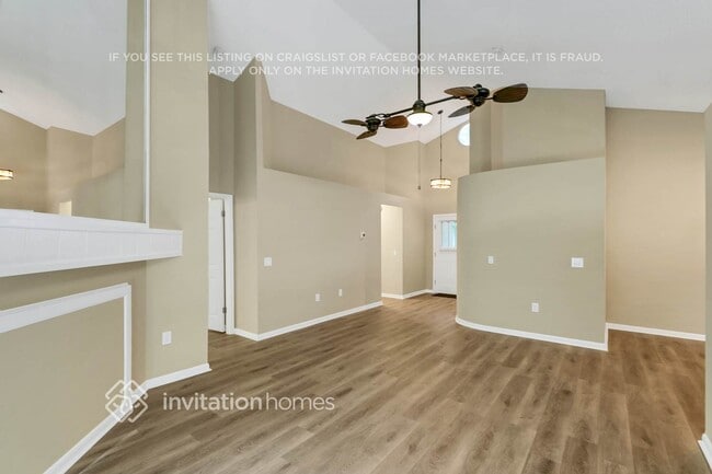 Photo - 8042 Lansing Dr