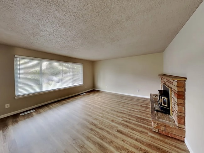 Photo - 7806 76th Ave SW