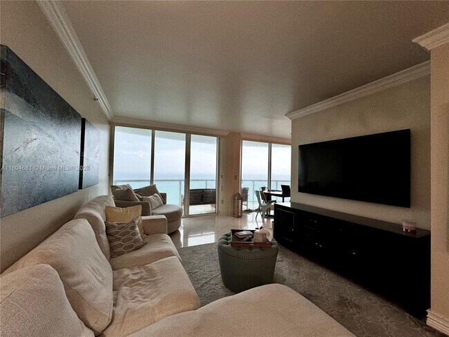 Photo - 6365 Collins Ave Unidad 2802