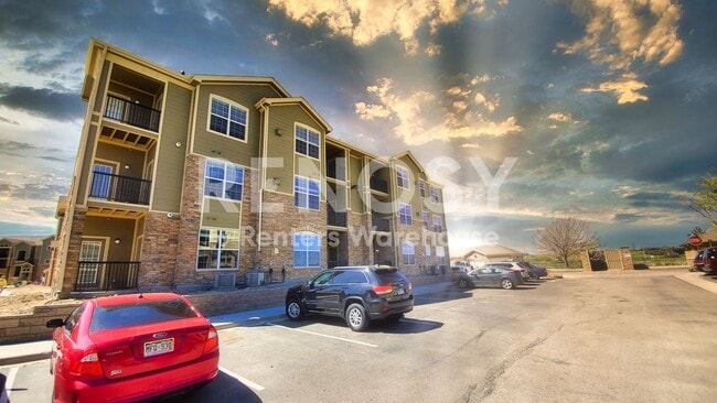 Building Photo - 17297 Wilde Ave Unit 305