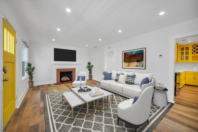 Photo - 7715 Lexington Ave Unit 7715.50