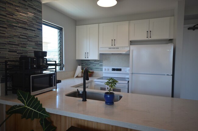 Photo - 2240 Kuhio Ave.