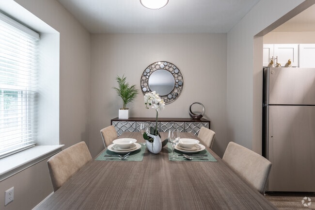 Comedor - Country Club Apartments