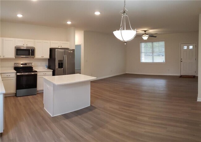 Photo - 1151 Pontiac Cir