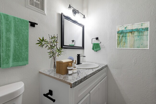 Photo - 60 On Roger Apartments