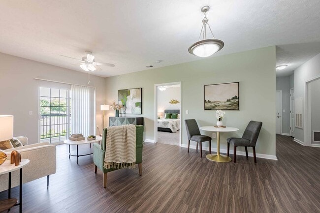 Photo - Blankenbaker Crossings Apartment Homes