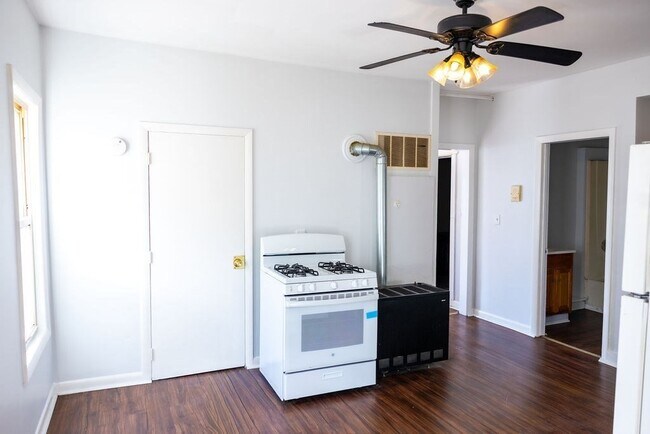 Photo - 27 Columbia St