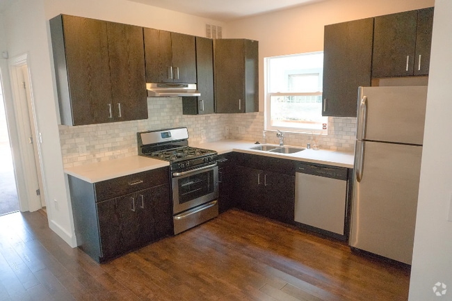 Building Photo - 835 35th St Rental