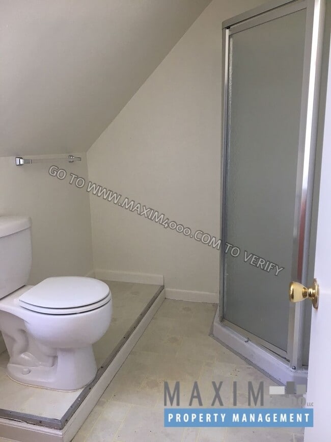 Photo - 742 Grand Ave Unidad 1
