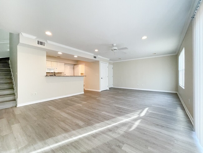 Photo - 309 Gurley Ln