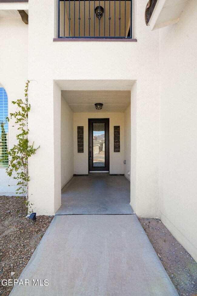 Photo - 7877 Enchanted View Dr