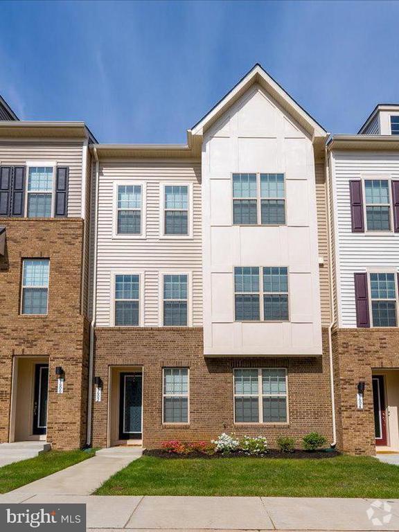 Building Photo - 1602 Field Sparrow Ter NE Rental