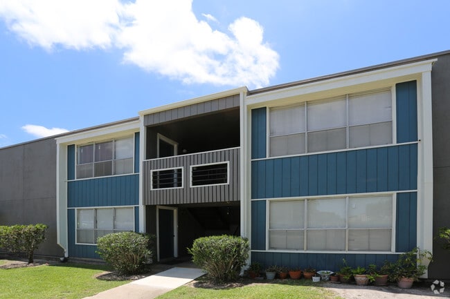 Aventine Apartments