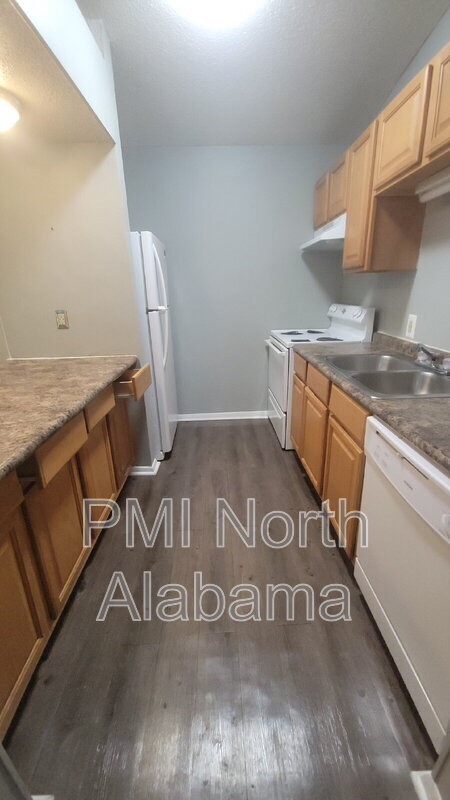 Photo - 900 Candlewood Dr NW Unidad Apt D