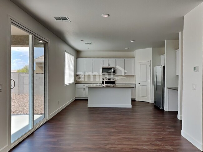 Photo - 6622 S 42nd Ln