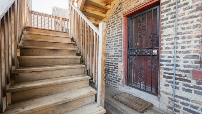 Photo - 1339 W Huron St