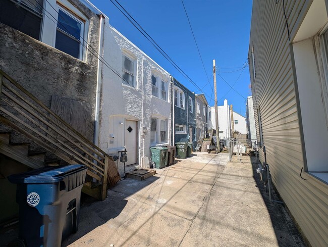 Photo - 803 N Indiana Ave