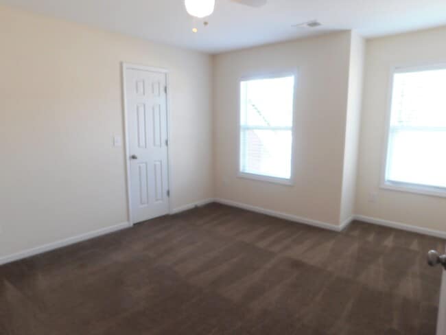 Photo - 70 Kelsney Ridge Dr