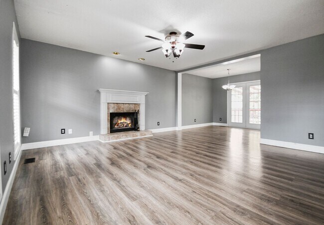 Photo - Pet Friendly Three Bedroom with Basement!