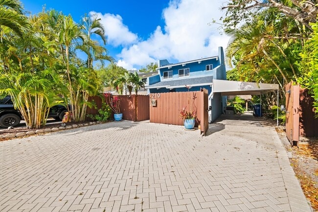 Photo - 219 NE 17th Ave