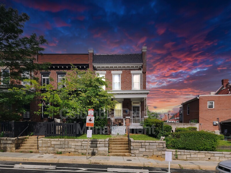 Photo - 3523 Warder St NW