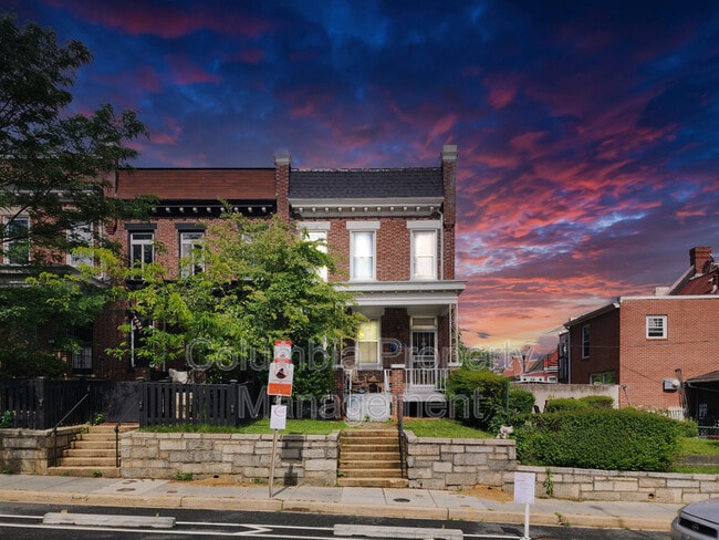 Photo - 3523 Warder St NW Townhome