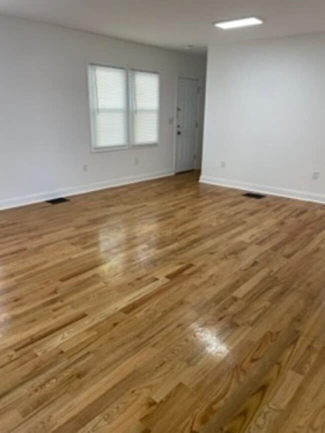 Photo - Beautiful 3 Bedroom House for Rent in Neptune!