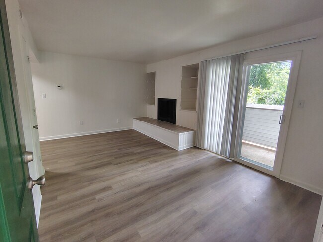 600 Reusens Rd Unit M133