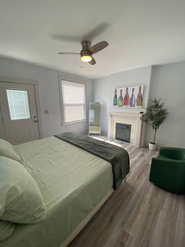 Photo - 1854 Hewitt Ave