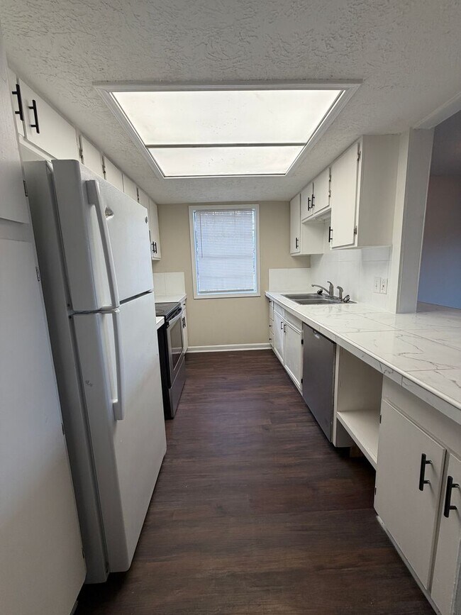 Photo - Oak Park Townhome 2/1.5 AVAILABLE NOW