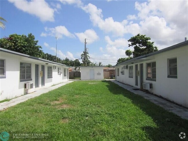 Building Photo - 2214 Liberty St Unit 6 Rental