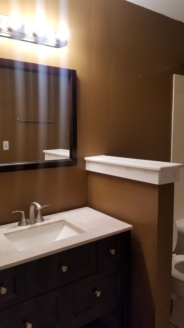 Photo - AVAILABLE NOW! Want a GREAT Location? Want an Average LGE Bill of $30/mo?? This Beautiful 1 Be...